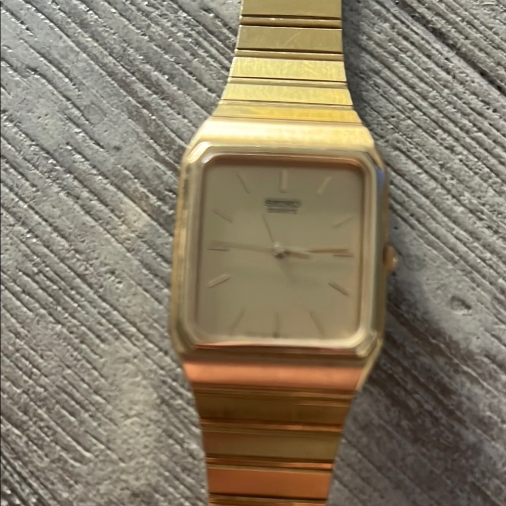 Seiko Classic Gold Quartz Battery Men’s Watch